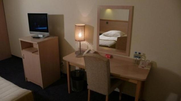 Via Appia Hotel Raszyn Buitenkant foto